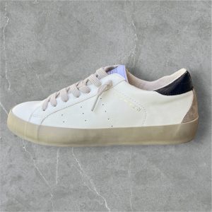Zapatilla blanca lisa detalle 5 — Avance de temporada, Ofertas, Ofertas, Zapatillas | Loca Tentación Chile